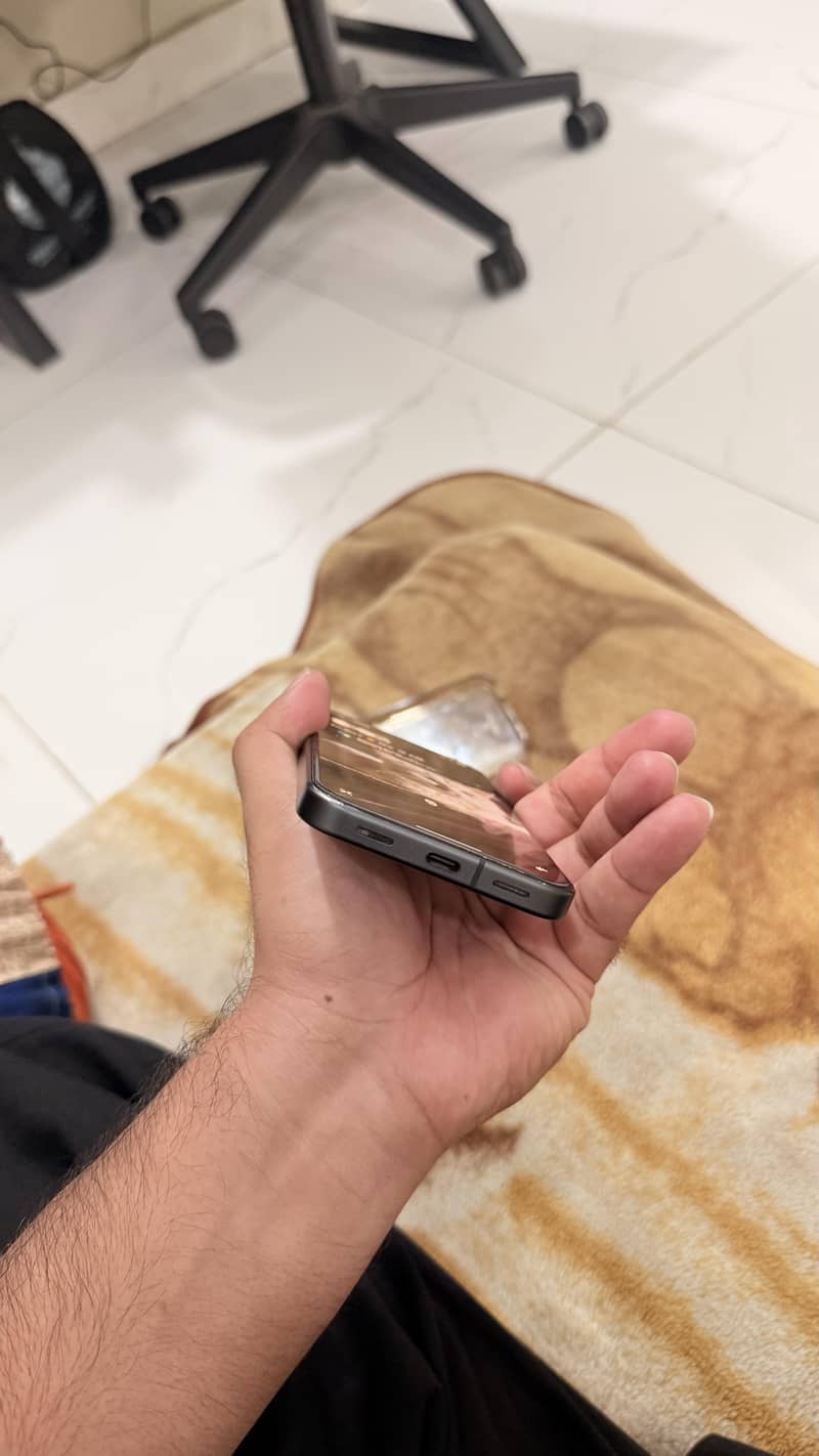 Google Pixel 10 6