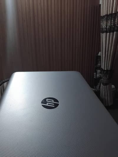 HP Laptop Core i3