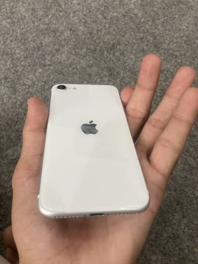 Apple iPhone SE