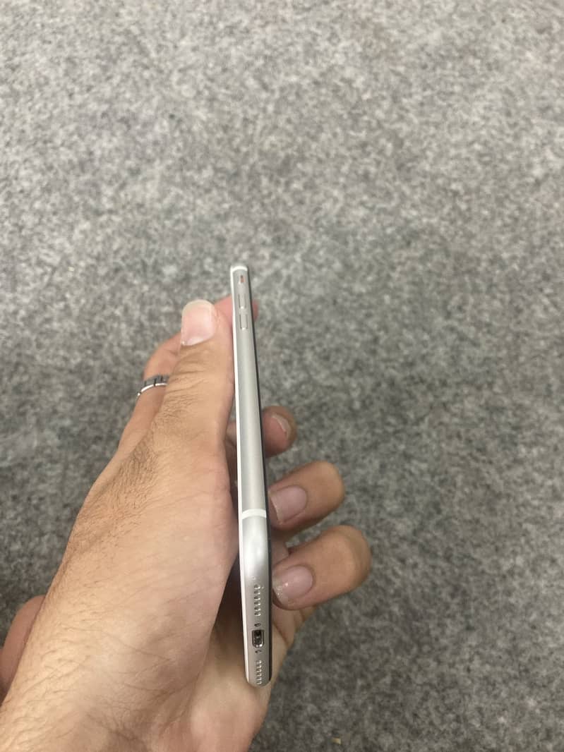 Apple iPhone SE 1