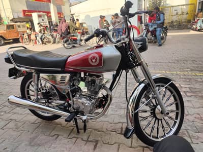 Honda 125 new condition tayr ha All saman new ha