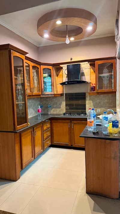 1 Knal upper portion silent office 3Bed tvl kitchen stor car porch Wapda Town