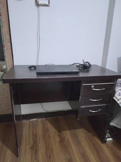 Computer / Study Table