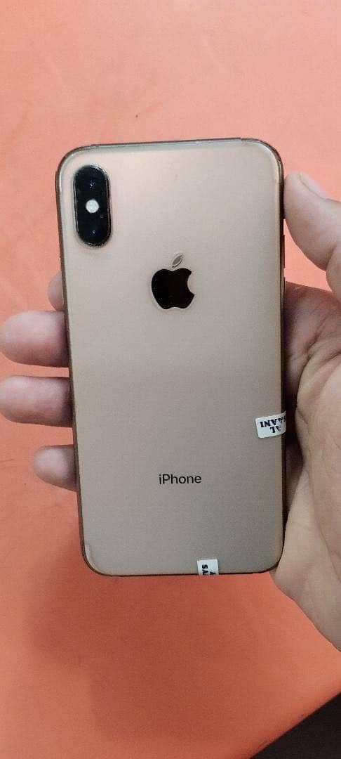 Apple iPhone XS 4