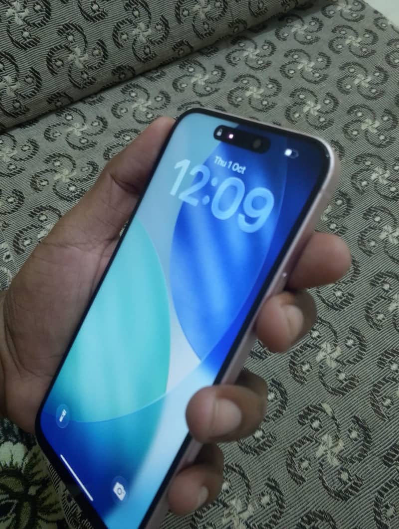 iphone 15 plus 4