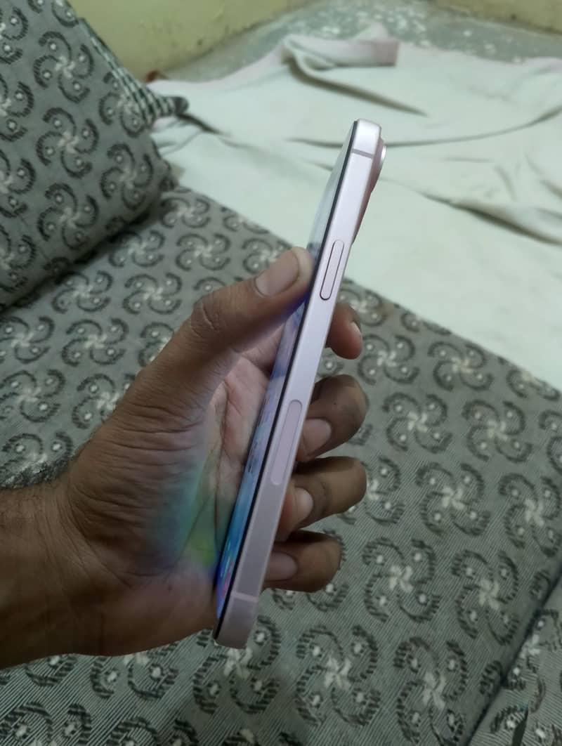 iphone 15 plus 7