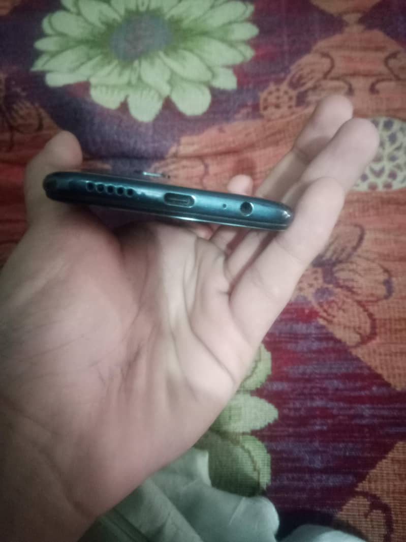Xiaomi Redmi Note 9 3