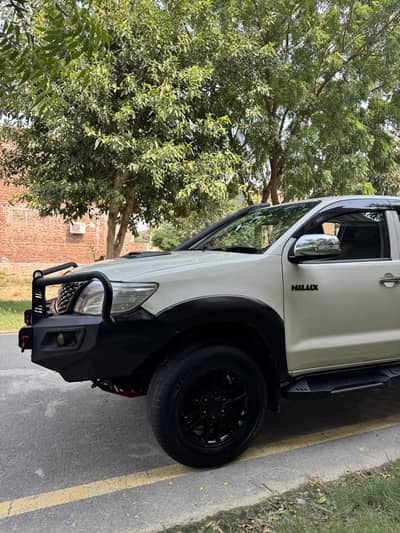 Toyota Hilux 2014