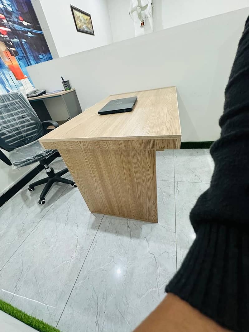 Executive Table with File Table 1