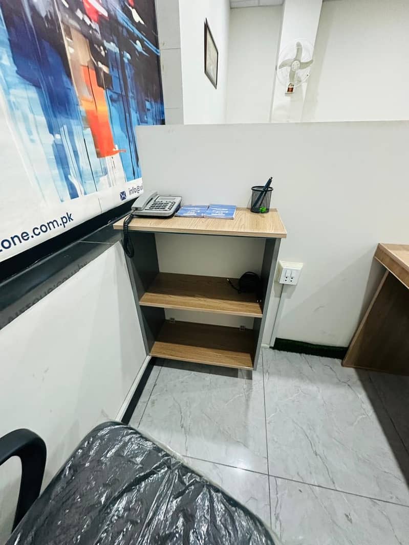 Executive Table with File Table 2