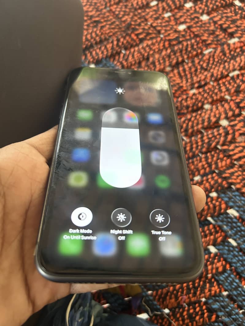Apple iPhone 11 6