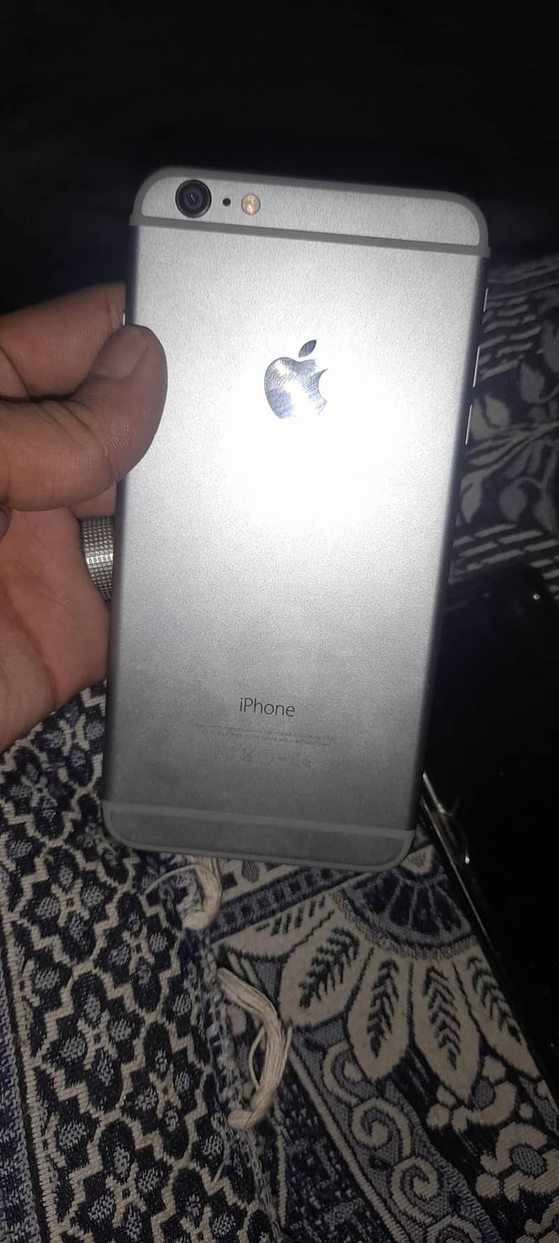 Apple iPhone 6 Plus 3