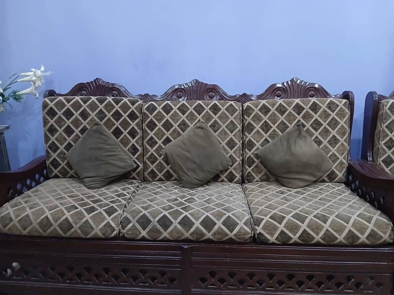 sofa set and table 4
