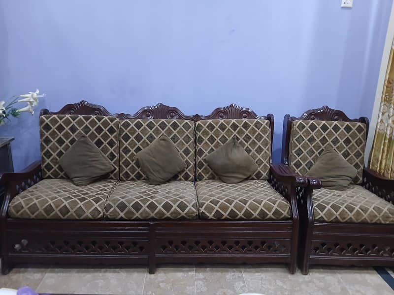 sofa set and table 5