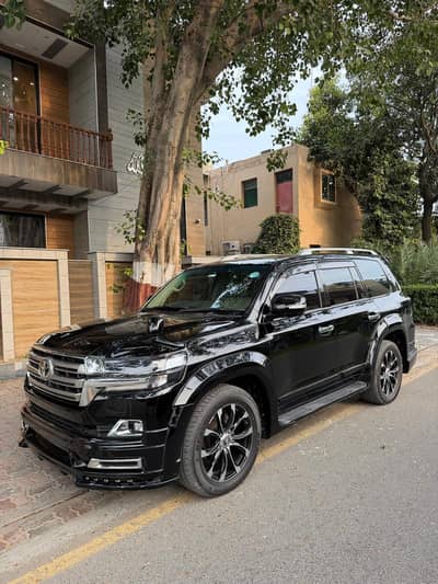 Toyota Land Cruiser AXG 2008/2010 Model