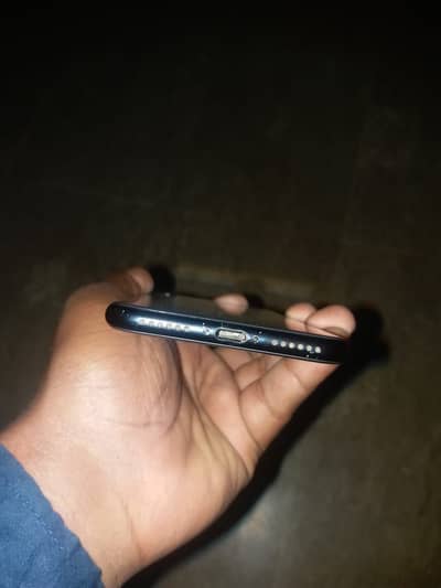 Apple iPhone SE