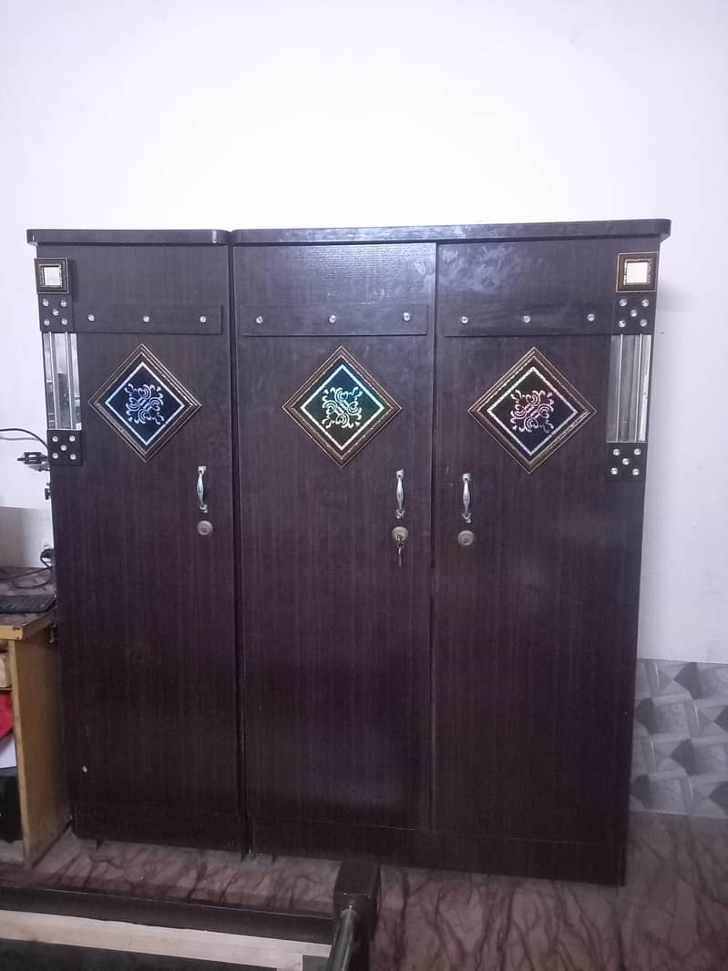 Bed , dressing table , clothes cable 2