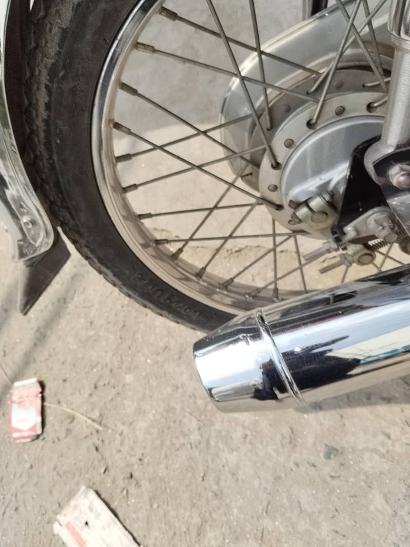 Honda cd70 3