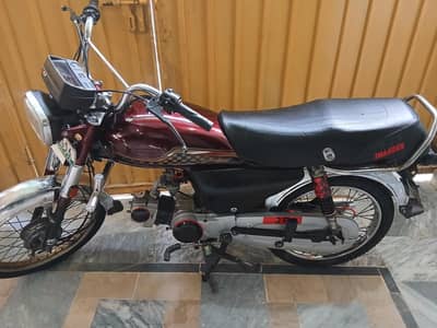 crown 70cc Red color lush condition isb number