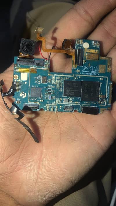 2x dead board MT6755 16 GB+8GB FOR PARTS GHAKKHER