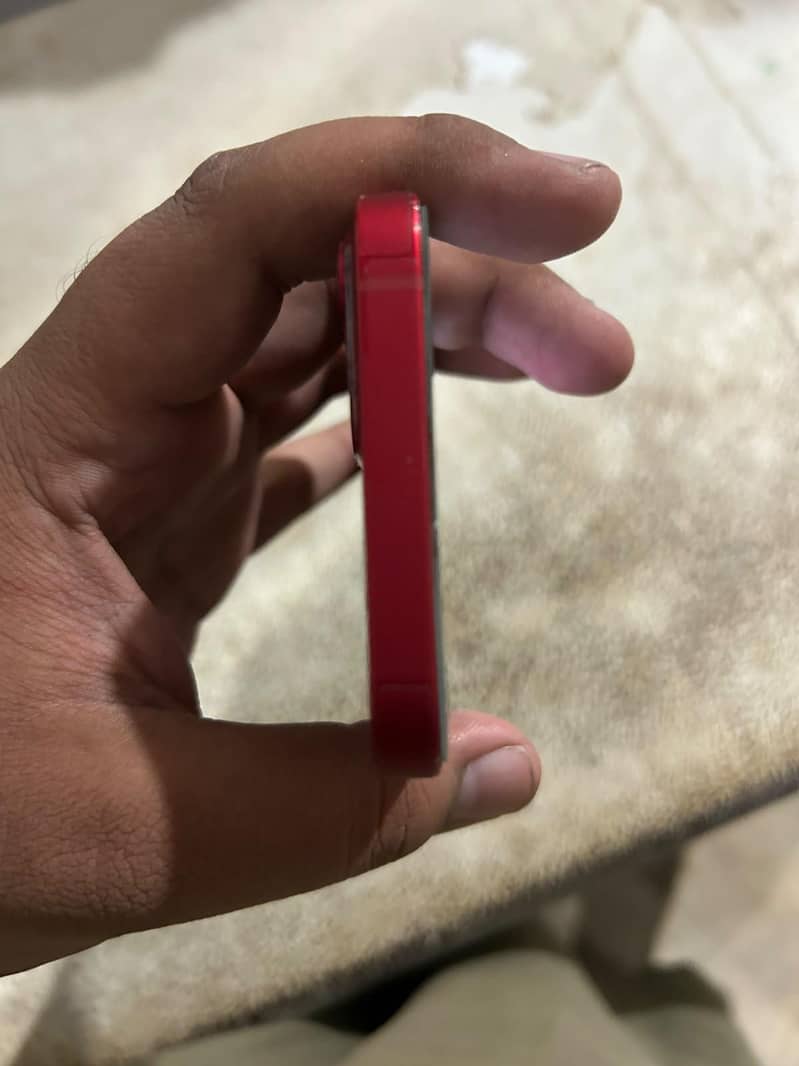 Apple iPhone 13 3