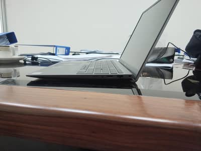 Desktop - LPD6CCG Vostro 15 5501