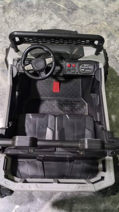 Heavy Duty Kids 2 Seater Jeep King Size 4 Motor, 12V New Battery