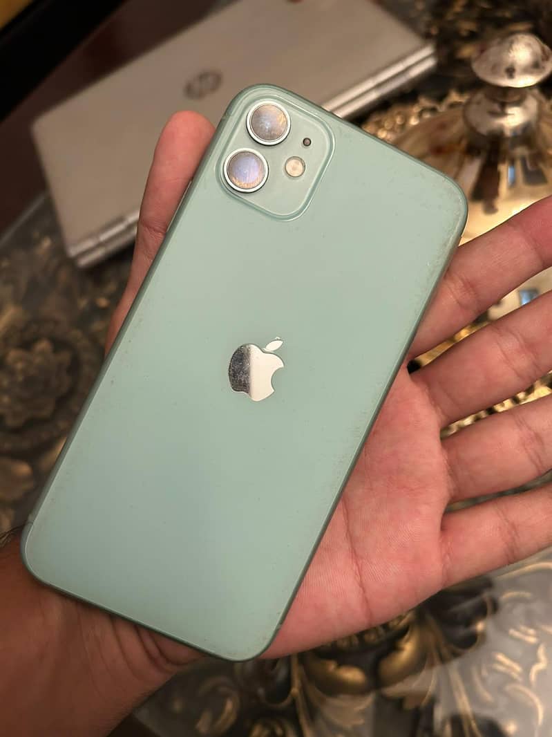 Apple iPhone 11 0