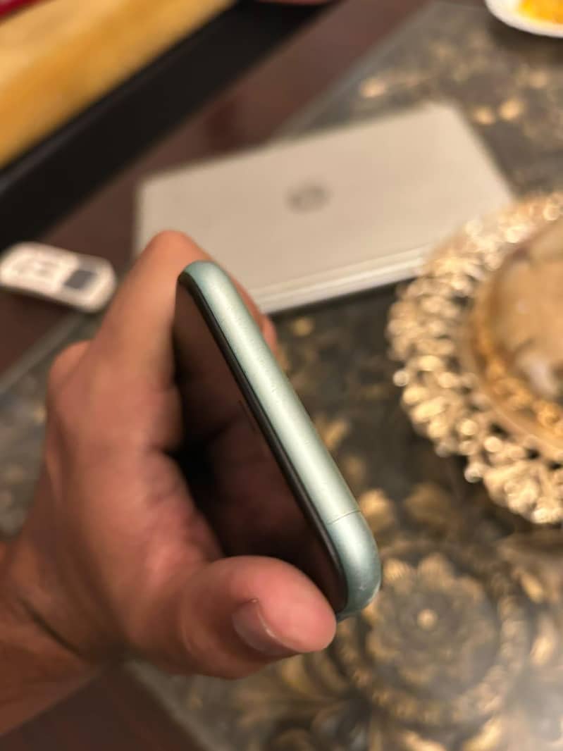 Apple iPhone 11 2
