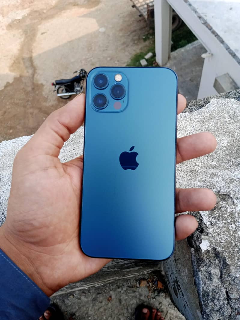 IPHONE 12 PRO 0