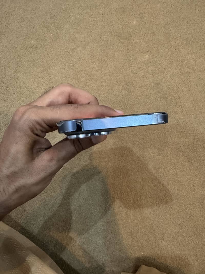 Apple iPhone 13 Pro Max 1