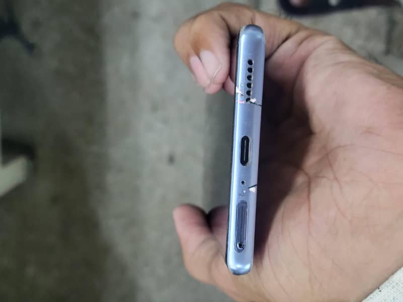 tecno camon 30s 3