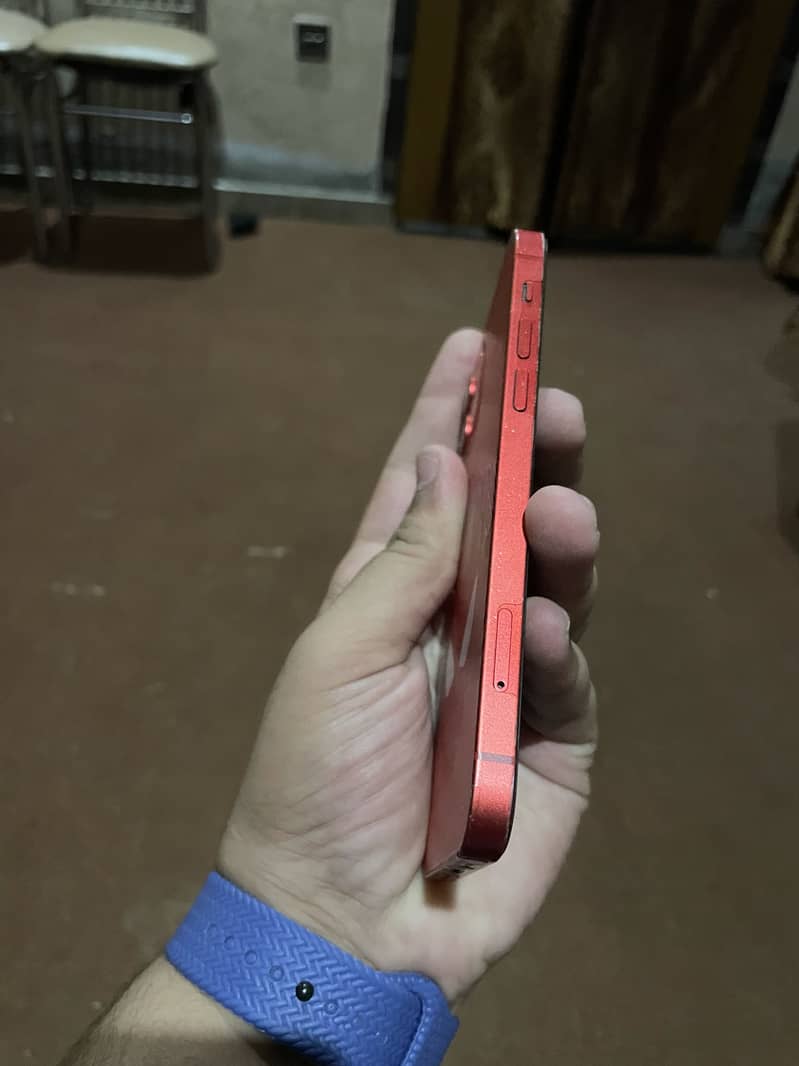 Apple iPhone 12 0