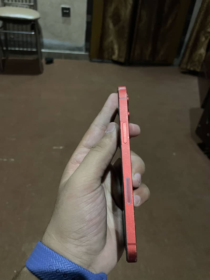 Apple iPhone 12 1
