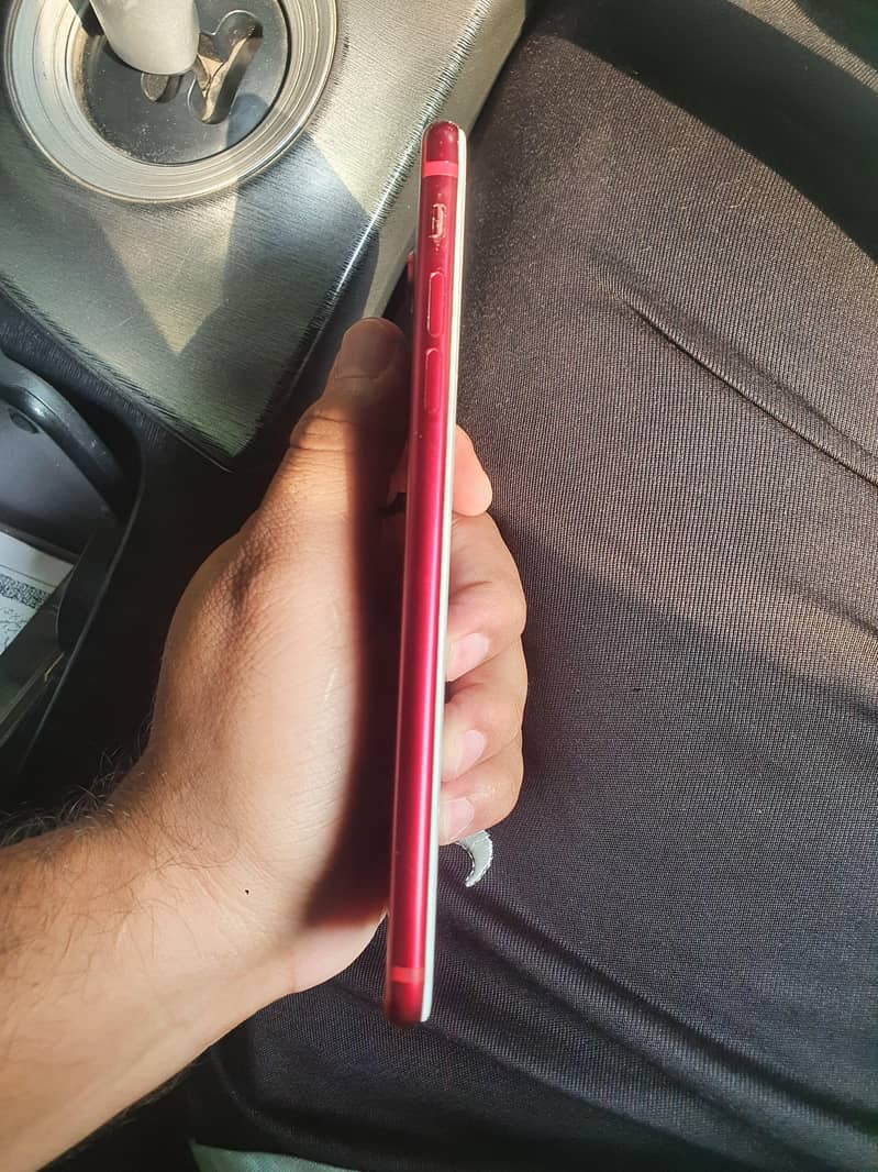 Apple iPhone 7 Plus 2