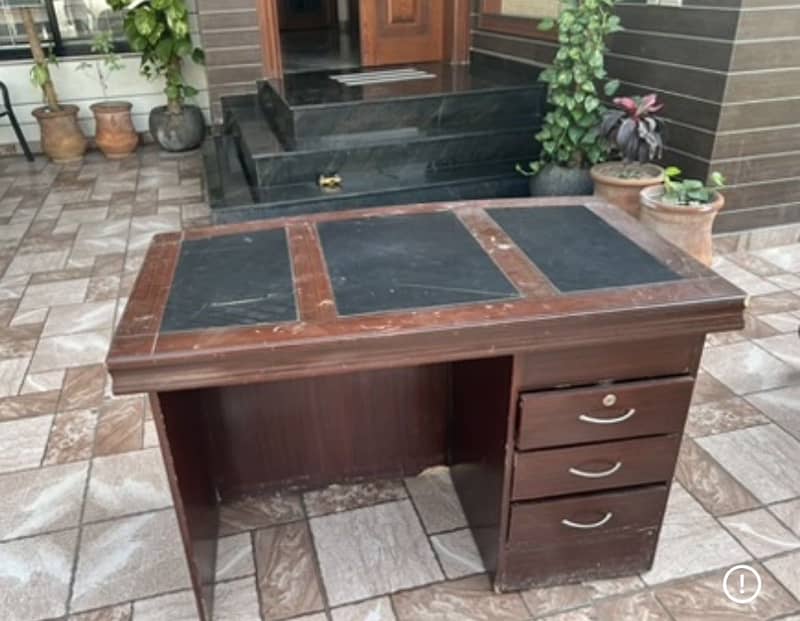 Executive wood table 1
