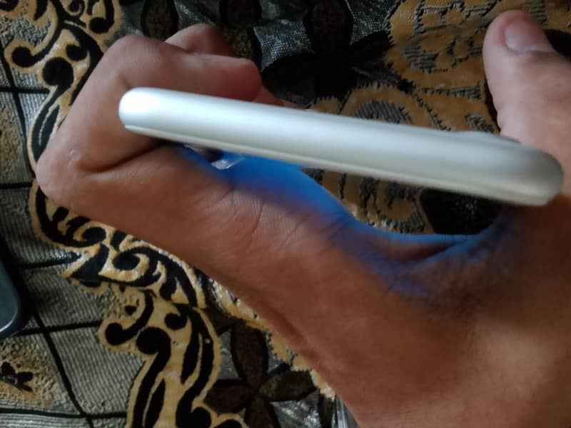 Apple iPhone 7 5