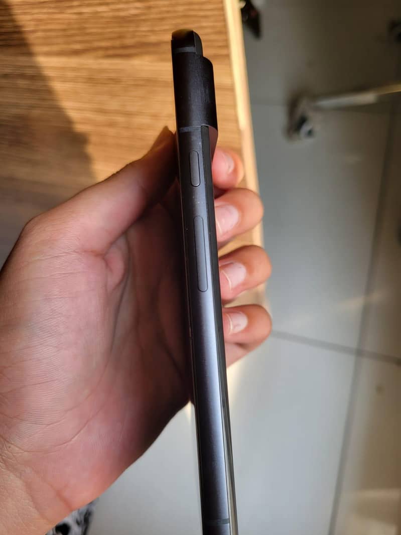 Google Pixel 8 3