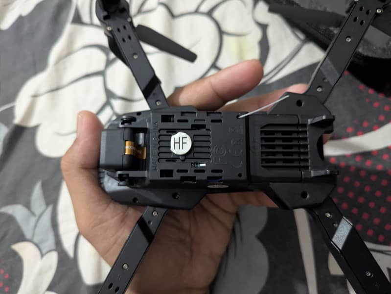 E88 pro Drone 3