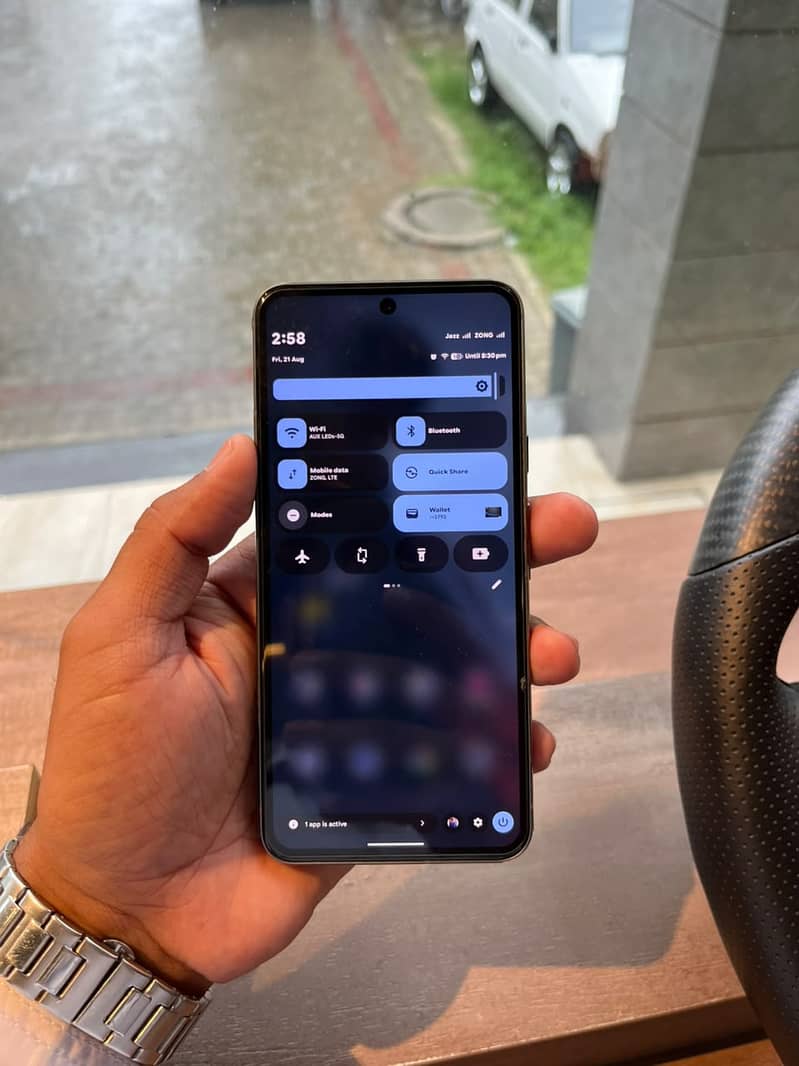 Google Pixel 8 2
