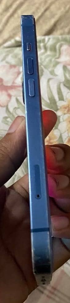 Apple iPhone 13 0