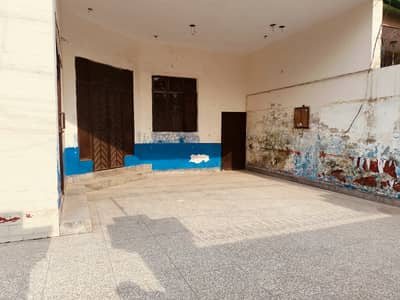 1 kanal building for rent