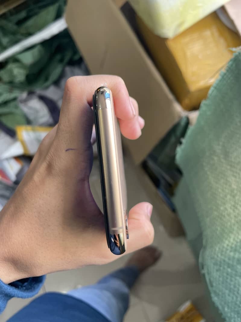 Apple iPhone XS Max 512 GB pta approved 6