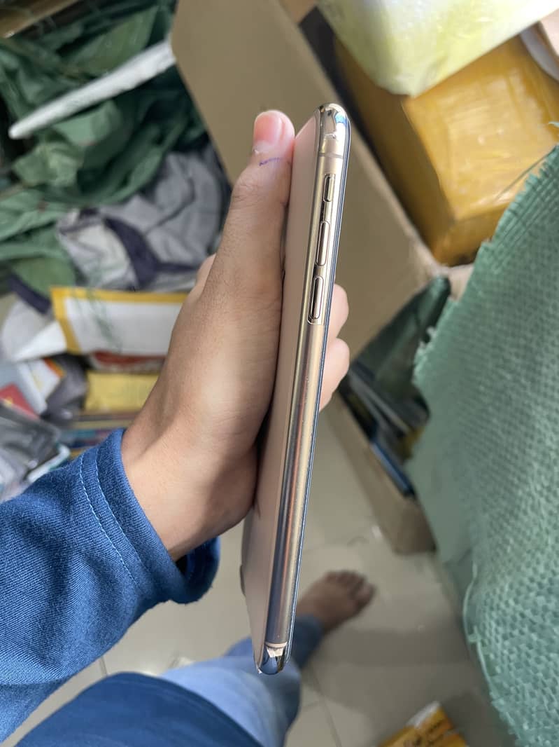 Apple iPhone XS Max 512 GB pta approved 7