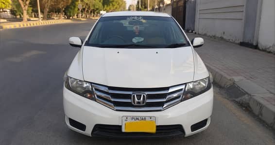 Honda City i-VTEC 2015 – Well-Maintained Sedan
