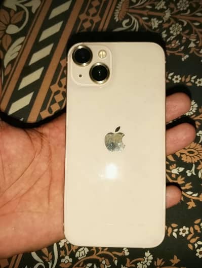 Apple iPhone 13