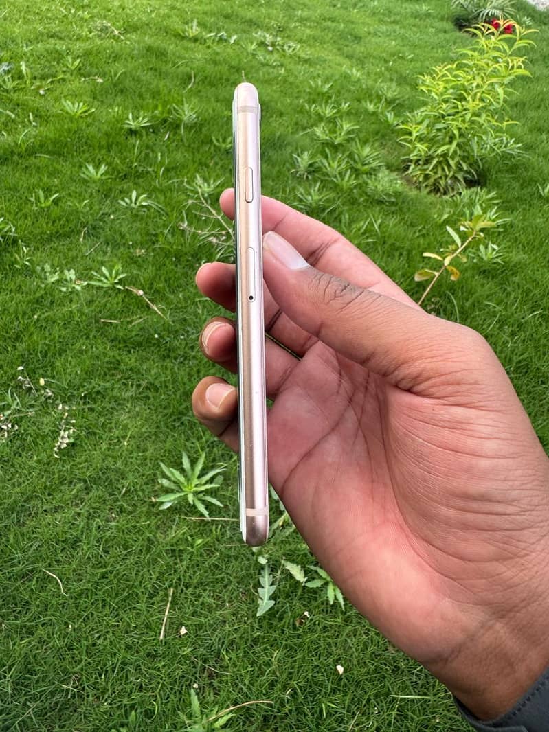Apple iPhone 8 2
