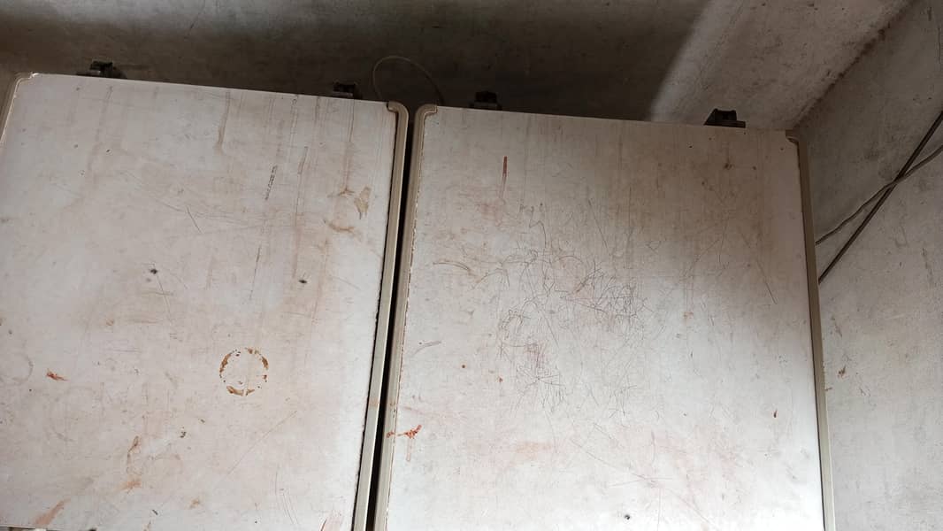 Dewlance deep freezer 0