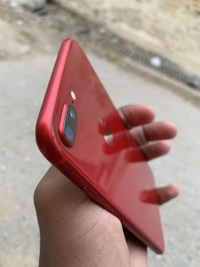 Apple iPhone 8 Plus 1