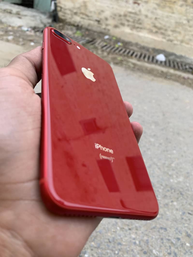 Apple iPhone 8 Plus 2